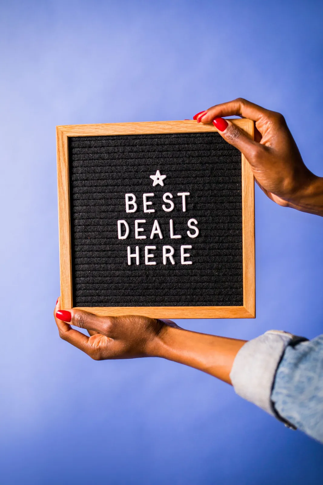 Letter board reading 'Best deals here'